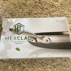 Brand New. Never opened HexClad Cookware 10” Hybrid Nonstick Frying Pan
